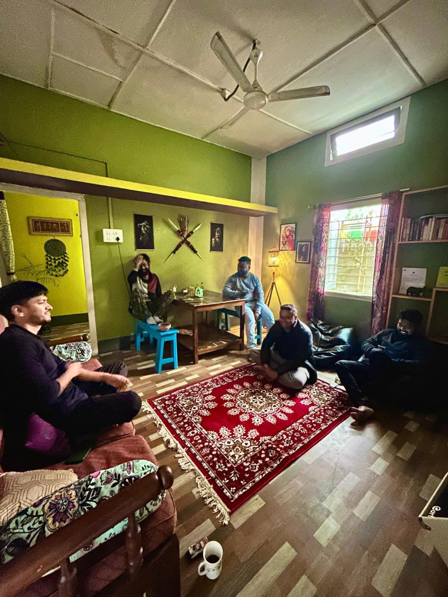 Stargaze Backpackers Hostel Guwahati Eksteriør billede