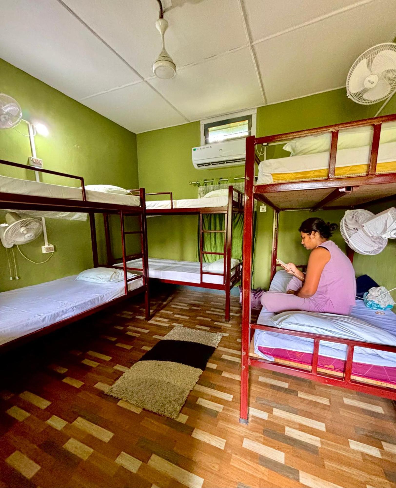 Stargaze Backpackers Hostel Guwahati Eksteriør billede