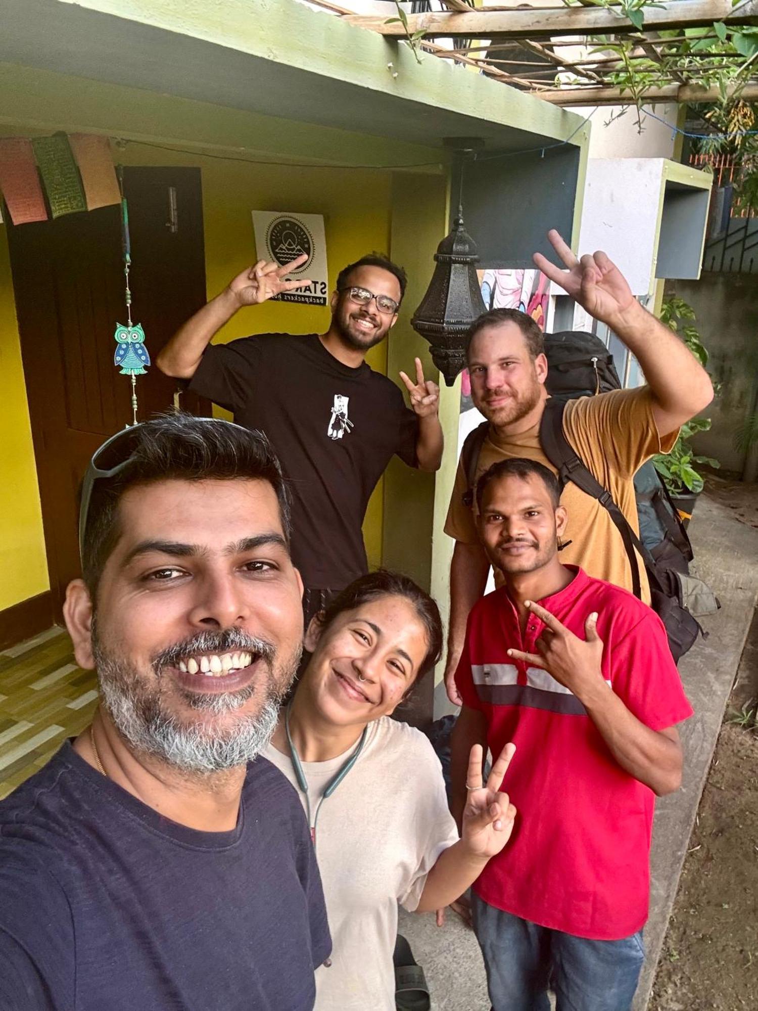 Stargaze Backpackers Hostel Guwahati Eksteriør billede